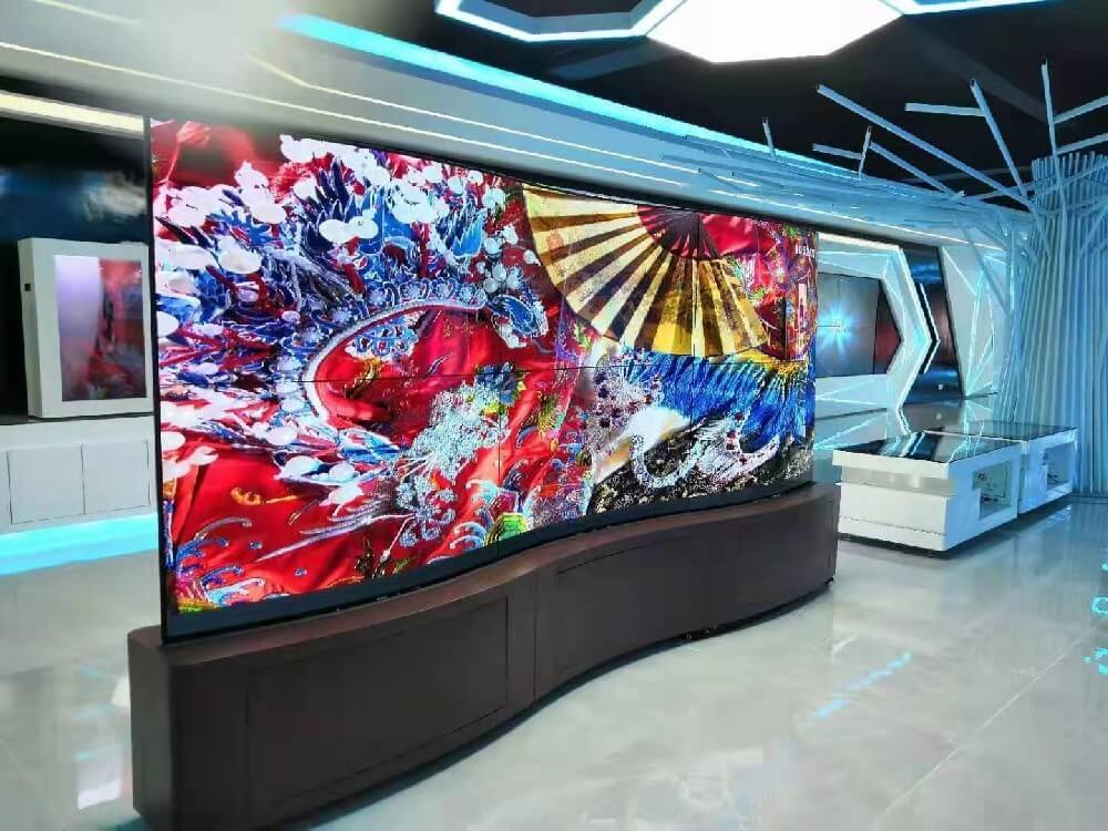 如何安裝曲面拼接屏？安裝時需要注意什么？